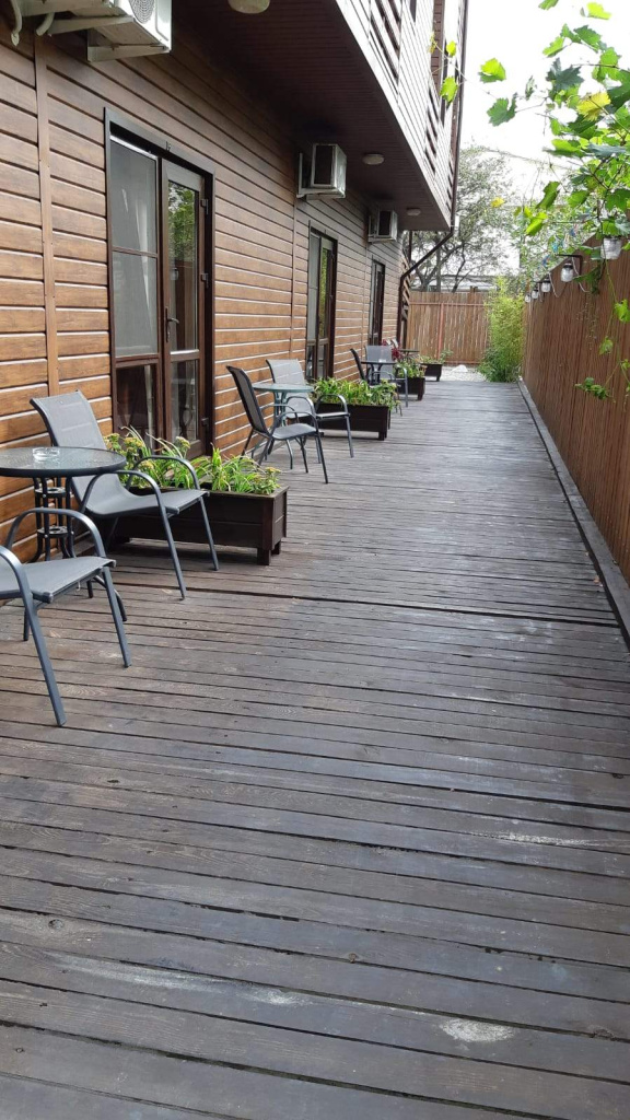 Гостевой дом Терраса-проход под домом.jpg Гостевой дом Терраса-проход под домом.jpg