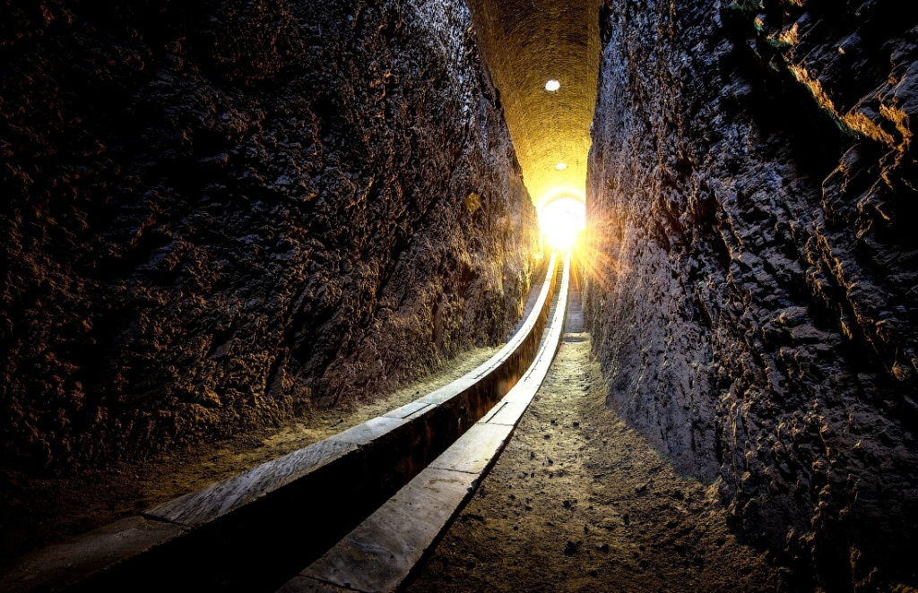 День 2 самарканд обсерватория улугбека внутри.jpg День 2 самарканд обсерватория улугбека внутри.jpg