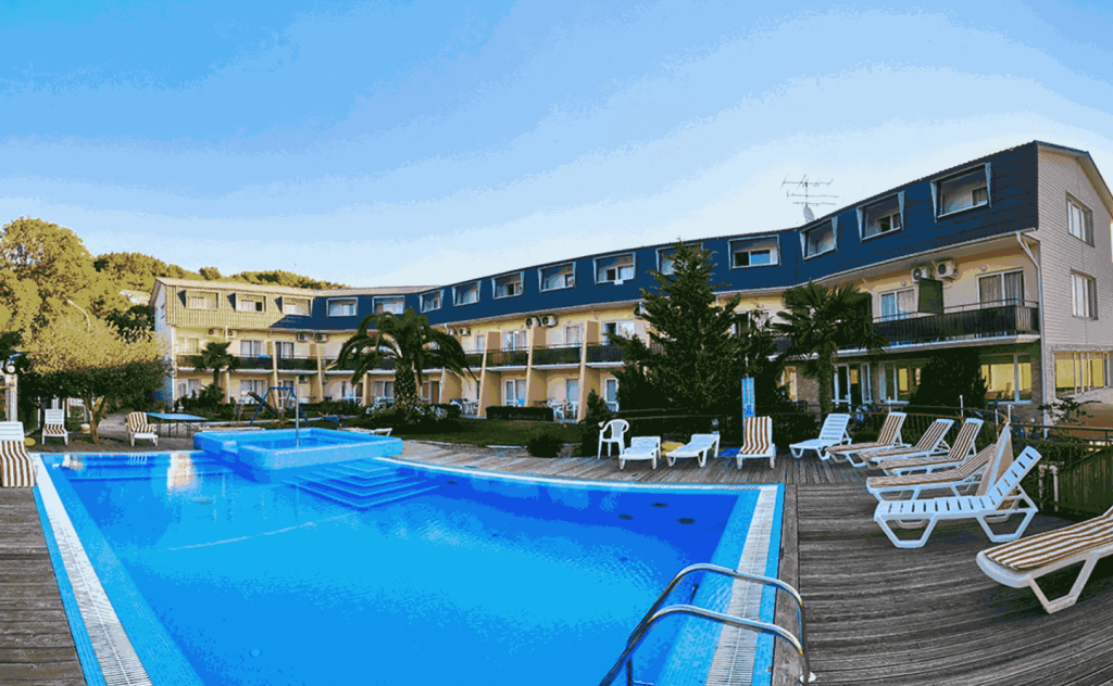 Гостевой дом ВатерЛоо в Большом Сочи бассейн_5.png