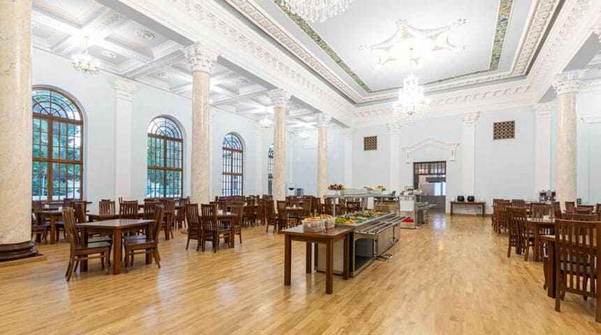 Отель Страна Души в Сухум, Абхазия - столовая.jpg