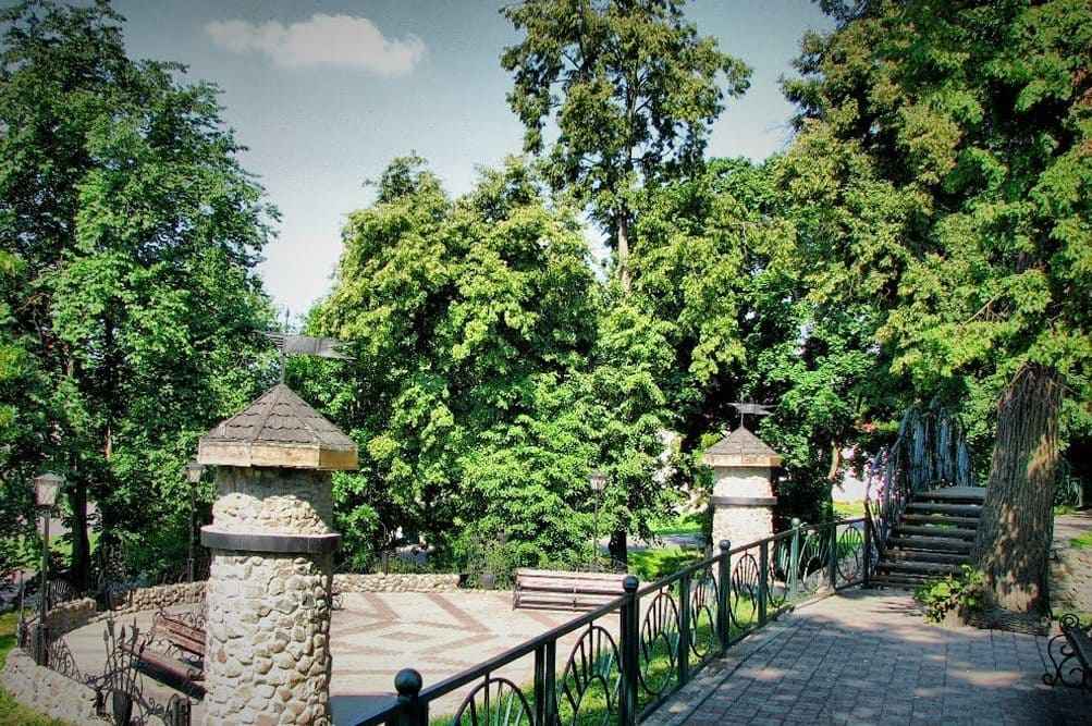 Городище Речица вид на мостик_1.jpg