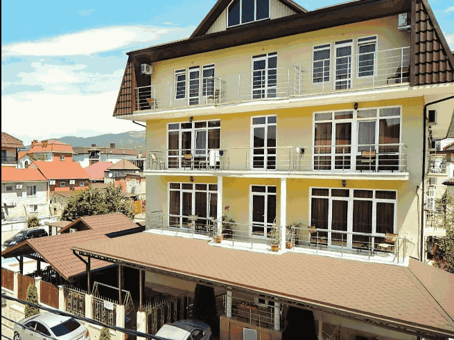 Гостевой дом Александрия на Добской-вид на фасад_26.png