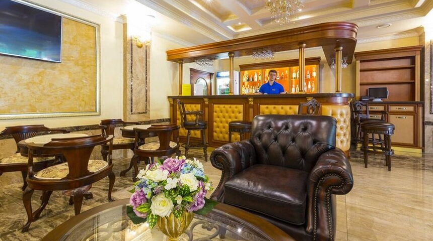 Sun Palace Gagra бар.jpg Sun Palace Gagra бар.jpg