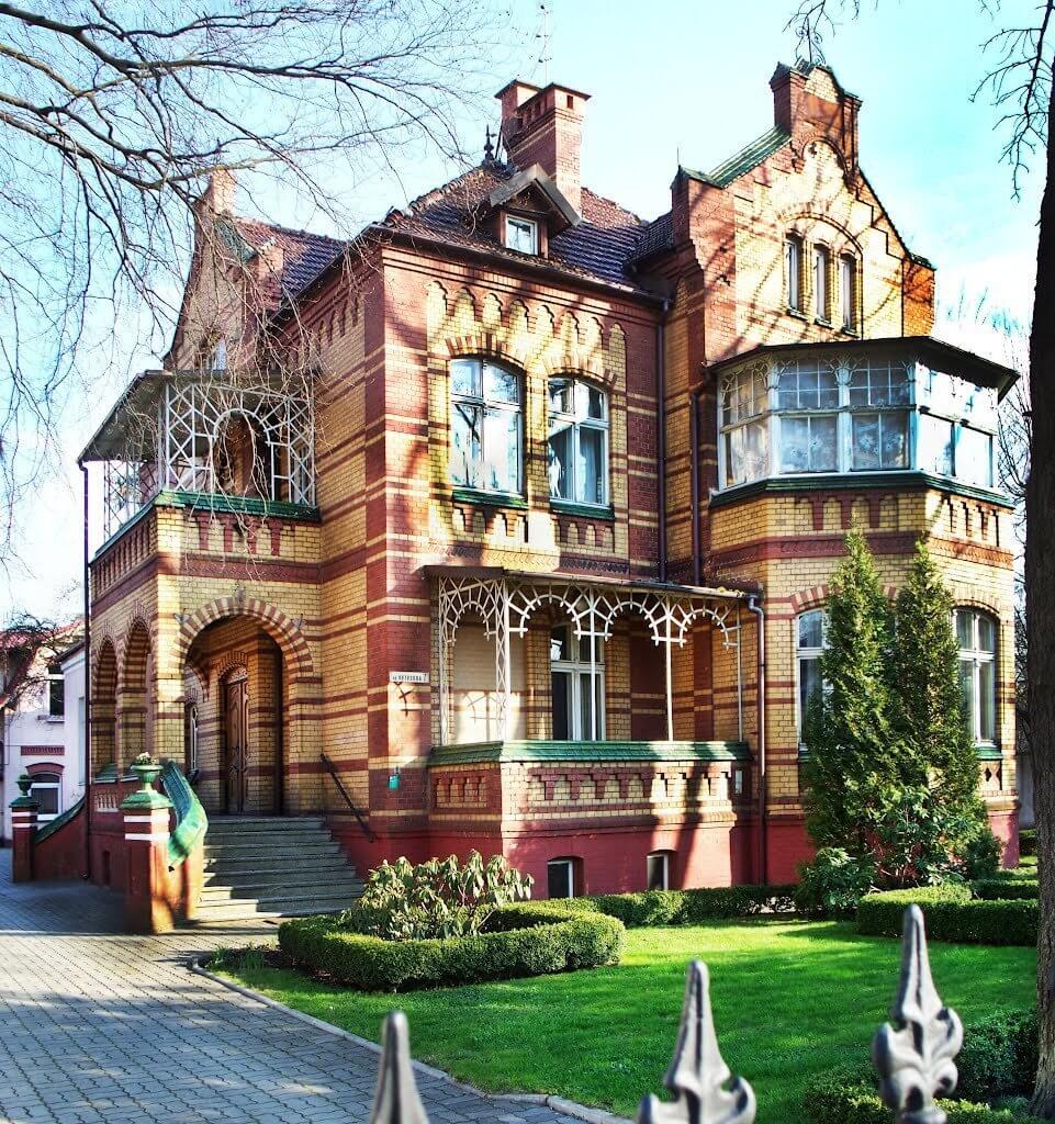 7.1. район старых немецких вилл Амалиенау.jpg