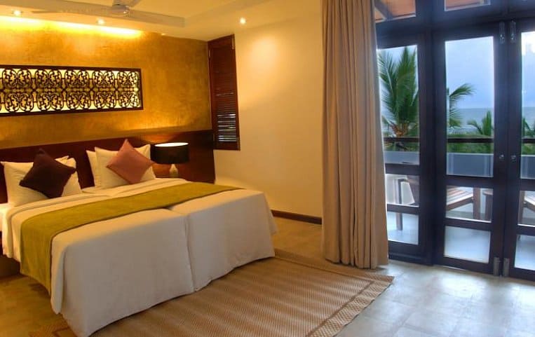 Avani Kalutara 4 (ex. Kani Lanka Resort & Spa) двуспальный номер сбоку.jpg Avani Kalutara 4 (ex. Kani Lanka Resort & Spa) двуспальный номер сбоку.jpg