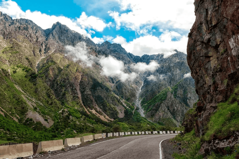 Верхний Ларс.png Верхний Ларс.png