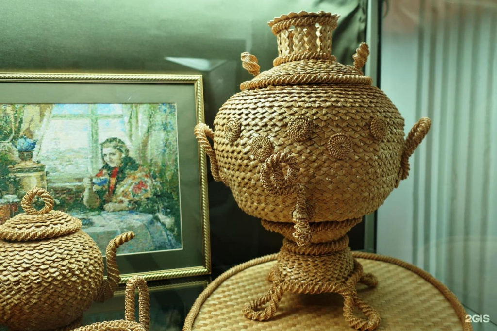 Музей самовара-отдельный самовар.jpg Музей самовара-отдельный самовар.jpg