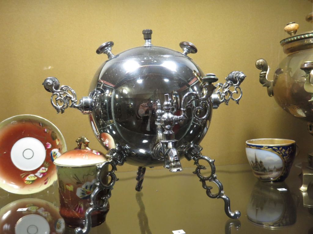 Музей самовара-уникальный экземпляр.jpg Музей самовара-уникальный экземпляр.jpg