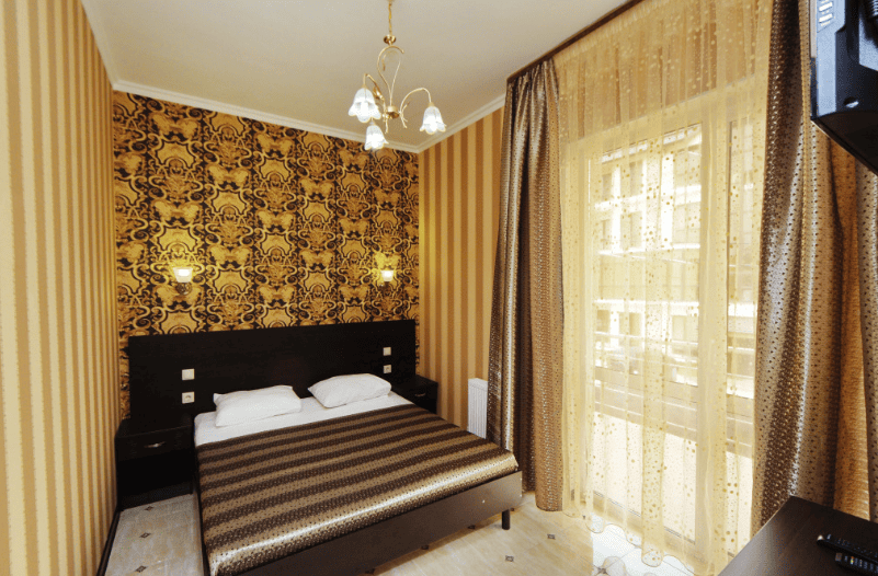 Гостевой дом Achilles Palace номер с двуспальной кроватью 3.png