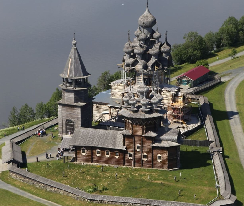 Ансамбль кижский погост.jpg