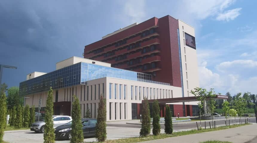 Отель Aden Hotel & Business Centre главный фасад.jpg