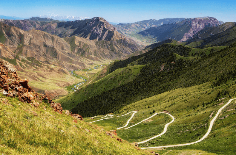 перевал «33 попугая» сбоку.png