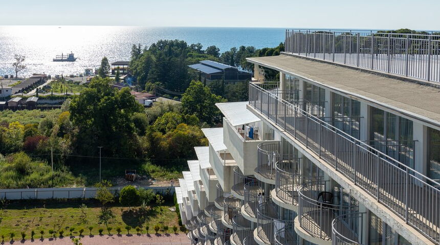 Отель Европа в Гагра вид на гавань.jpg