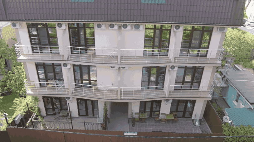 Гостевой дом Тельмана 23 в Геленджике- вид сверху.png