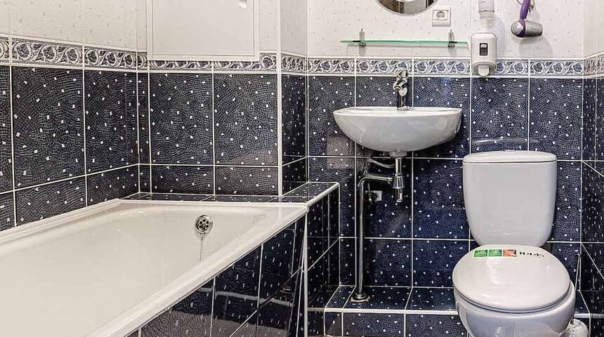 Бухта Радости, Анапа на поезде, санузел.jpg