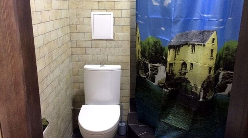 Отель Ашамта в Гагра , вид на санузел.jpg Отель Ашамта в Гагра , вид на санузел.jpg