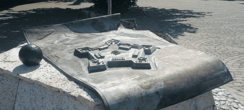 Крепость Адлер основанная русскими.png