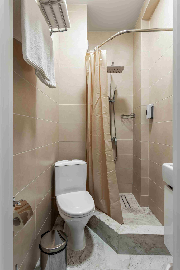 Отель Риф в Геленджике, туалет_14.jpg