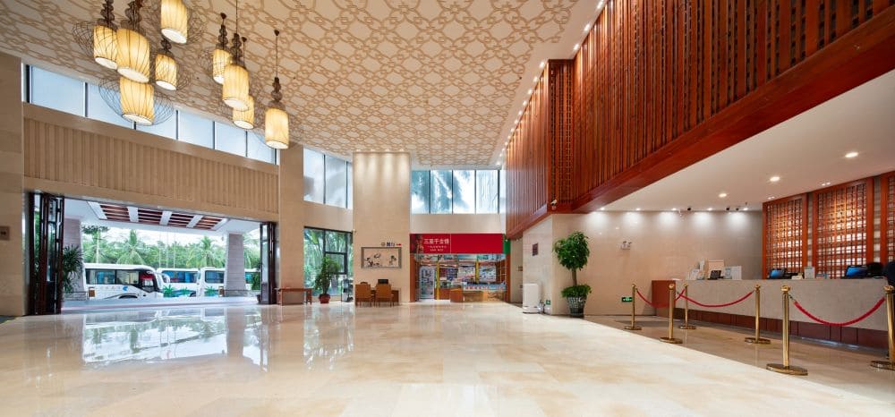 Отель Gentlgrown Sanya Seashore 4 холл.jpg