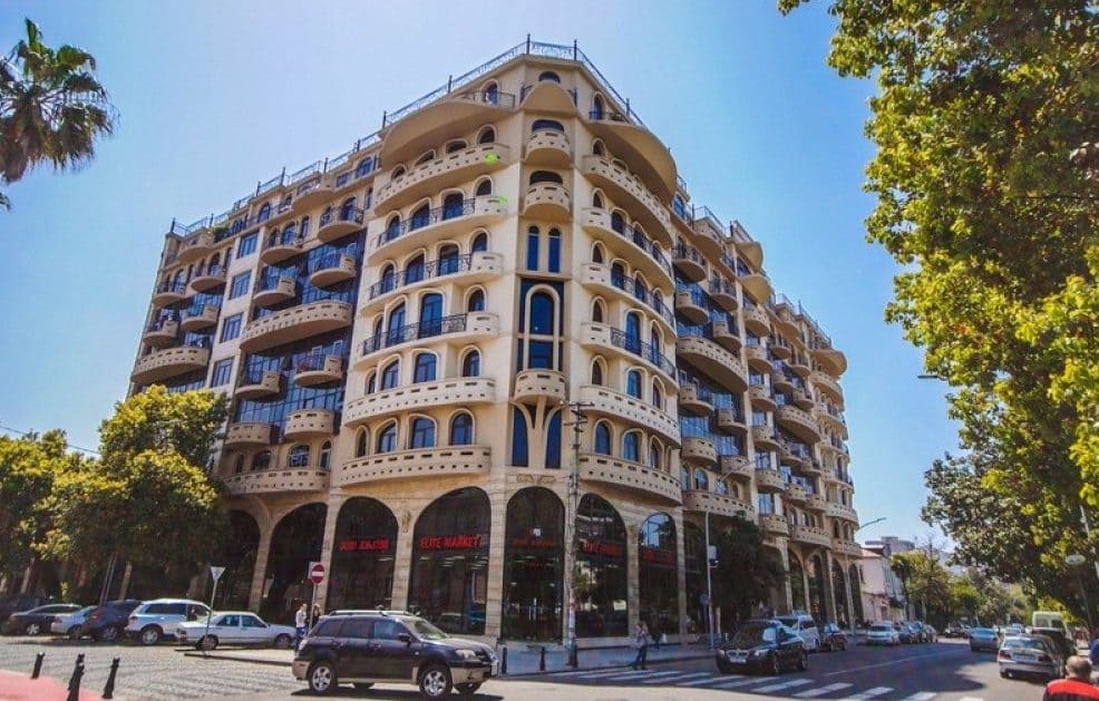 Отель Отель IRE PALACE Батуми вид на фасад.jpg Отель Отель IRE PALACE Батуми вид на фасад.jpg