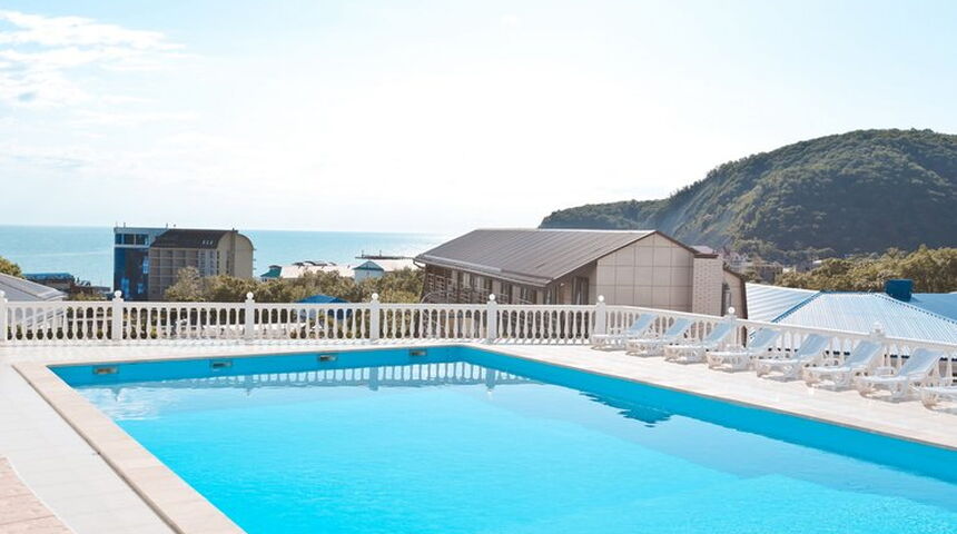 Отель Марсель - бассейн.jpg