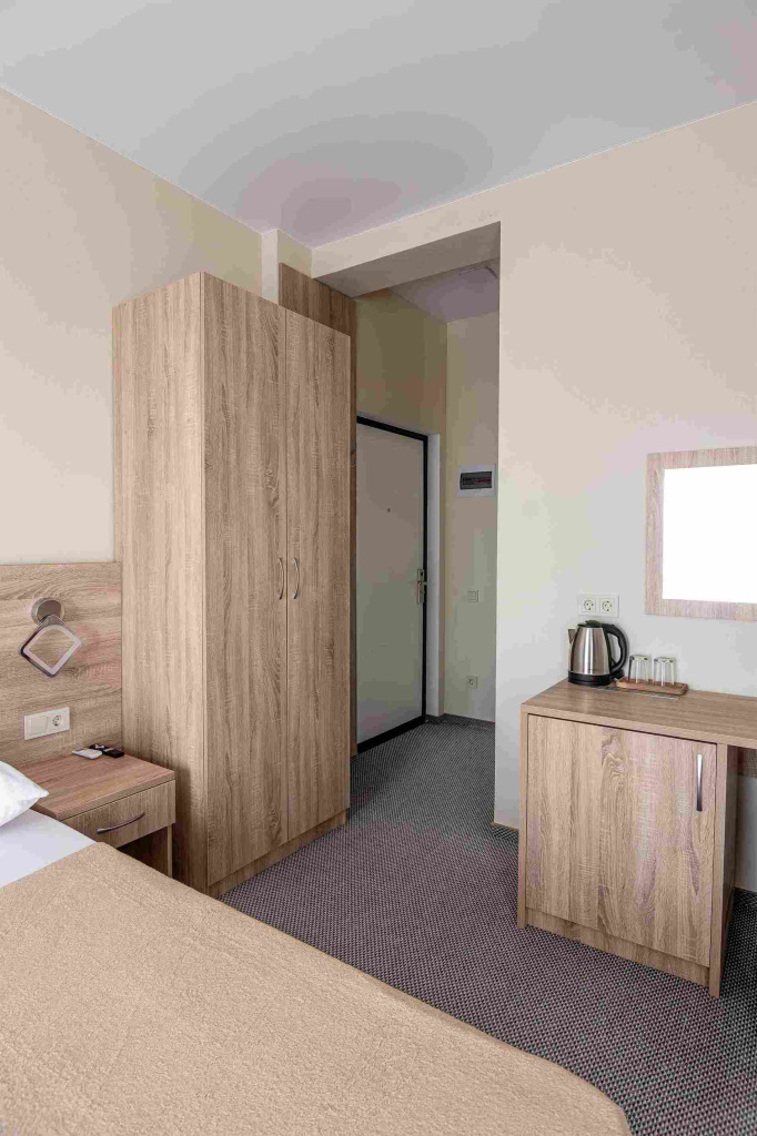 Отель Риф в Геленджике двуспальный номер_2_2.jpg