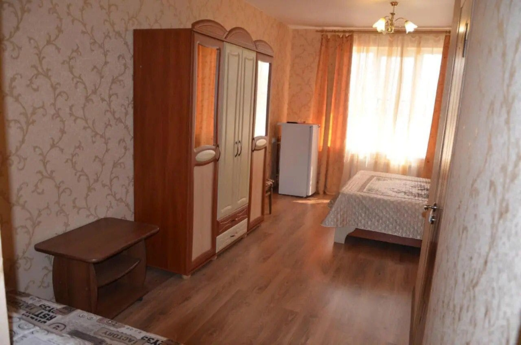 Гостевой дом Южное море в Кабардинке- вид на комнату.jpg