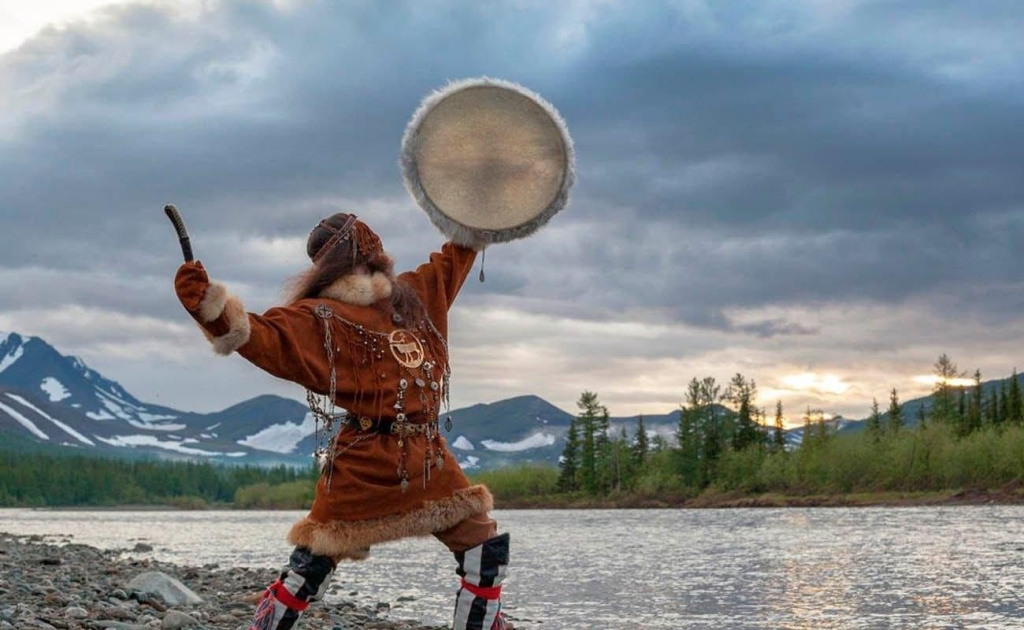 Шаман, Камчатка.jpg
