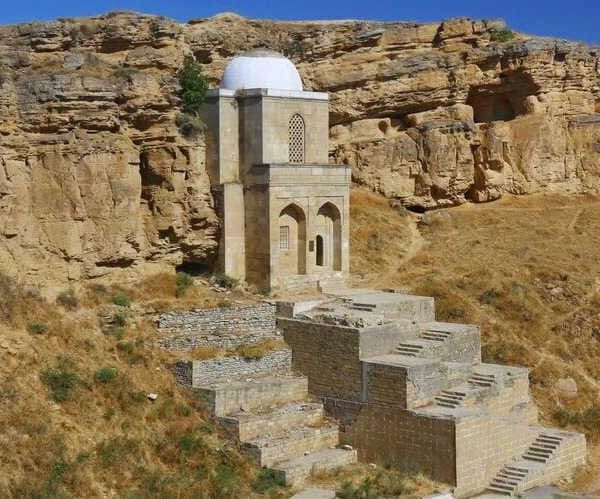 Дири Баба Мавзолей, Парящий в Вечности.jpg Дири Баба Мавзолей, Парящий в Вечности.jpg