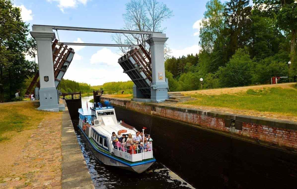 Большое путешествие по гродненской земле -туриств на етплоходе по августовскому каналу_21.jpg