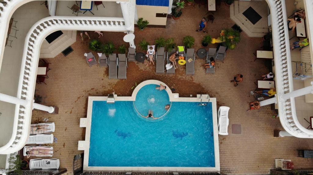 бассейн.jpg бассейн.jpg