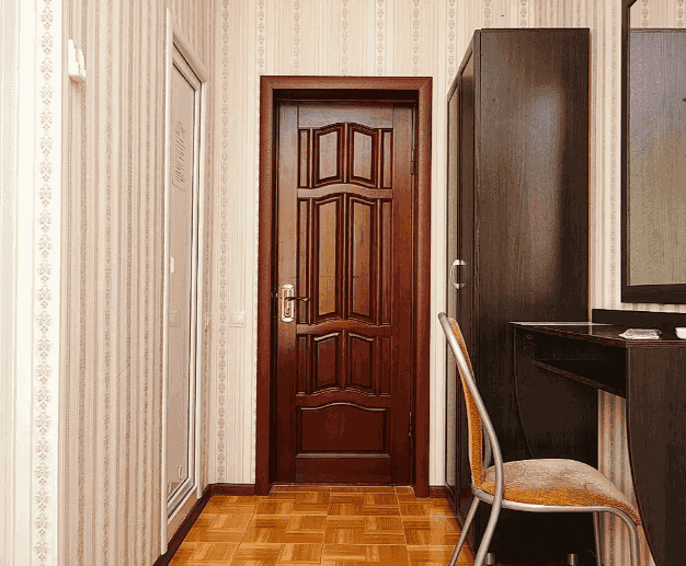 Гостевой дом Александрия на Добской- входная дверь в номер_10.png