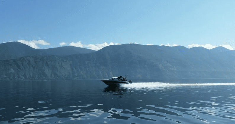 Путешествие на катере по Байкалу.png