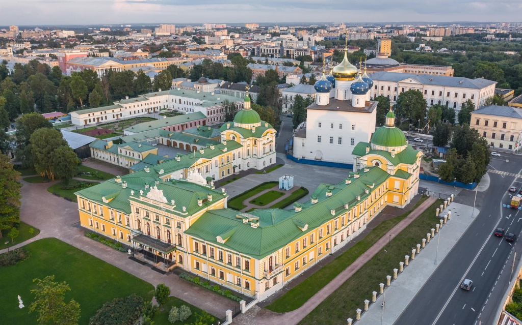 Тверь- Императорский путевой дворец.jpg