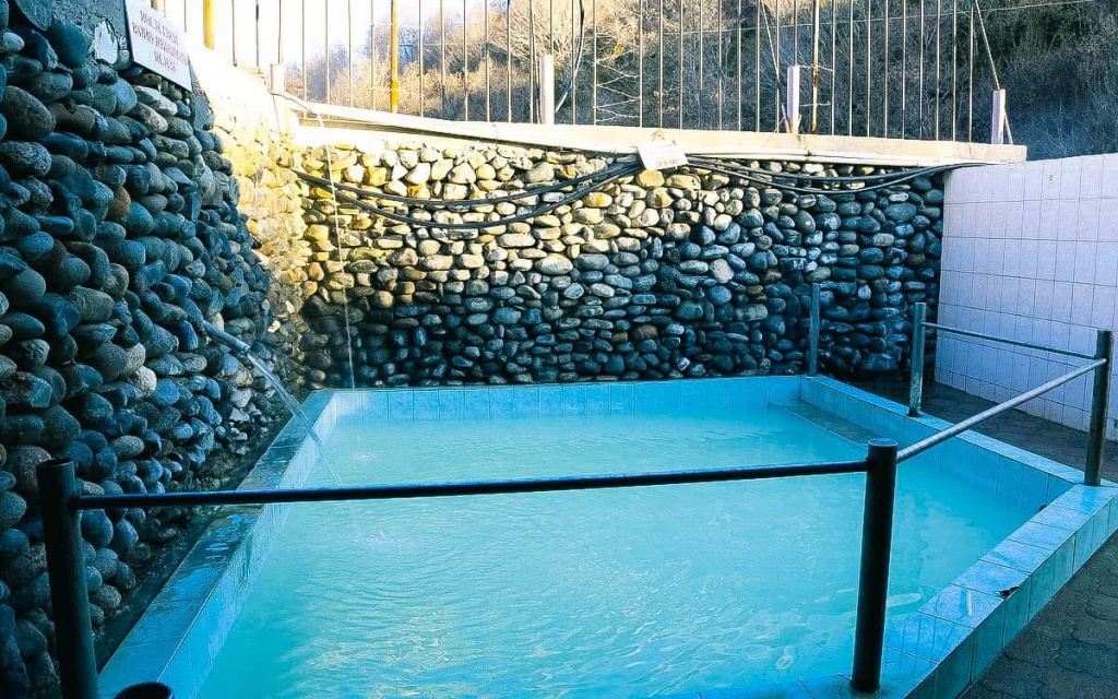 Цкуара — источники в Приморском (Гудаута, Новый Афон).jpg Цкуара — источники в Приморском (Гудаута, Новый Афон).jpg