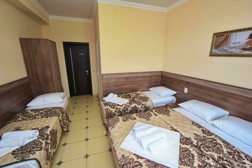 4-х местный номер в отеле Константинополь, Кабардинка, ещё один вид.jpeg 4-х местный номер в отеле Константинополь, Кабардинка, ещё один вид.jpeg