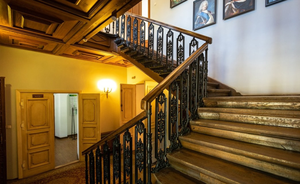 Усадьба Немцевичей- лестница.jpeg Усадьба Немцевичей- лестница.jpeg