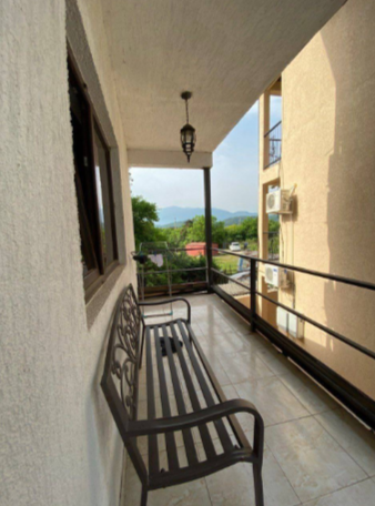 Гостевой дом Амра в Пицунде, вид на террасу.png Гостевой дом Амра в Пицунде, вид на террасу.png