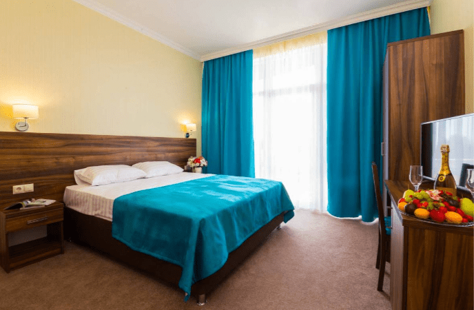 Двуспальная кровать отельного комплекса Золотой Якорь.png Двуспальная кровать отельного комплекса Золотой Якорь.png