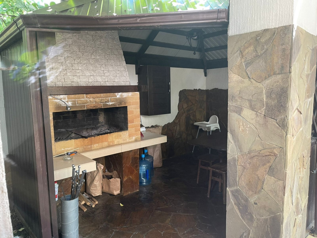 Гостевой дом Весна в Геленджике , барбекю.jpg Гостевой дом Весна в Геленджике , барбекю.jpg