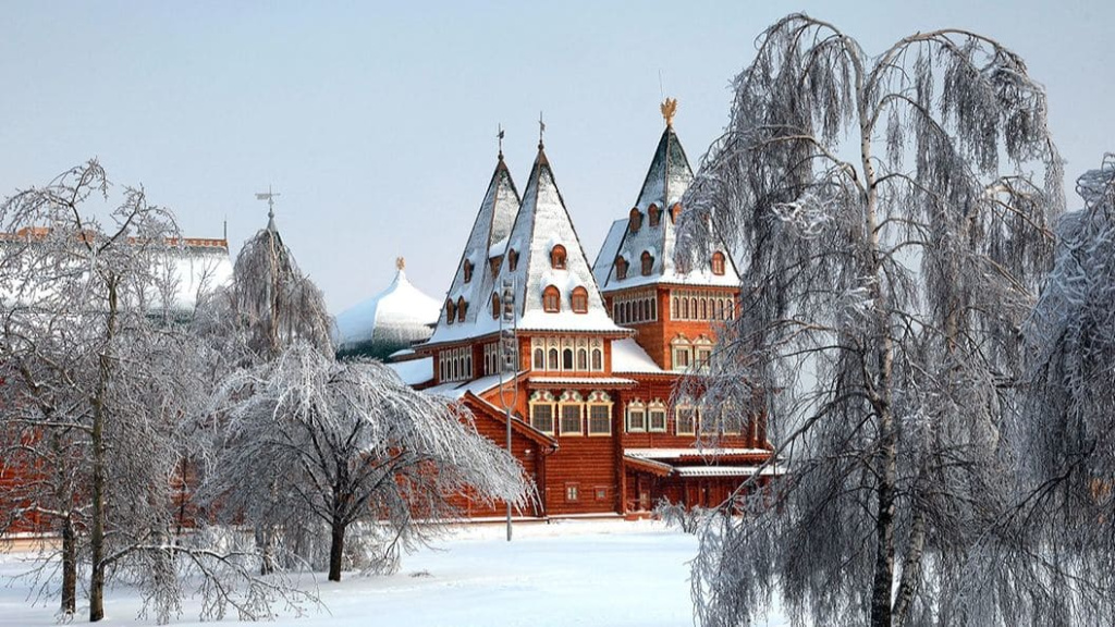 коломенское зима со стороны.jpg