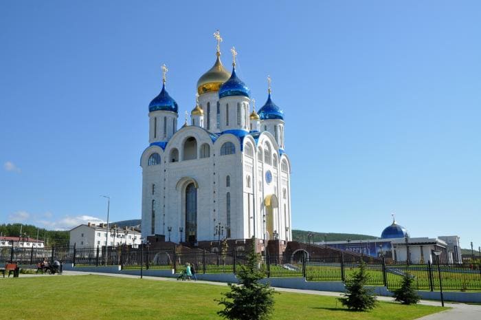 Южно-Сахалинк , храм.jpg