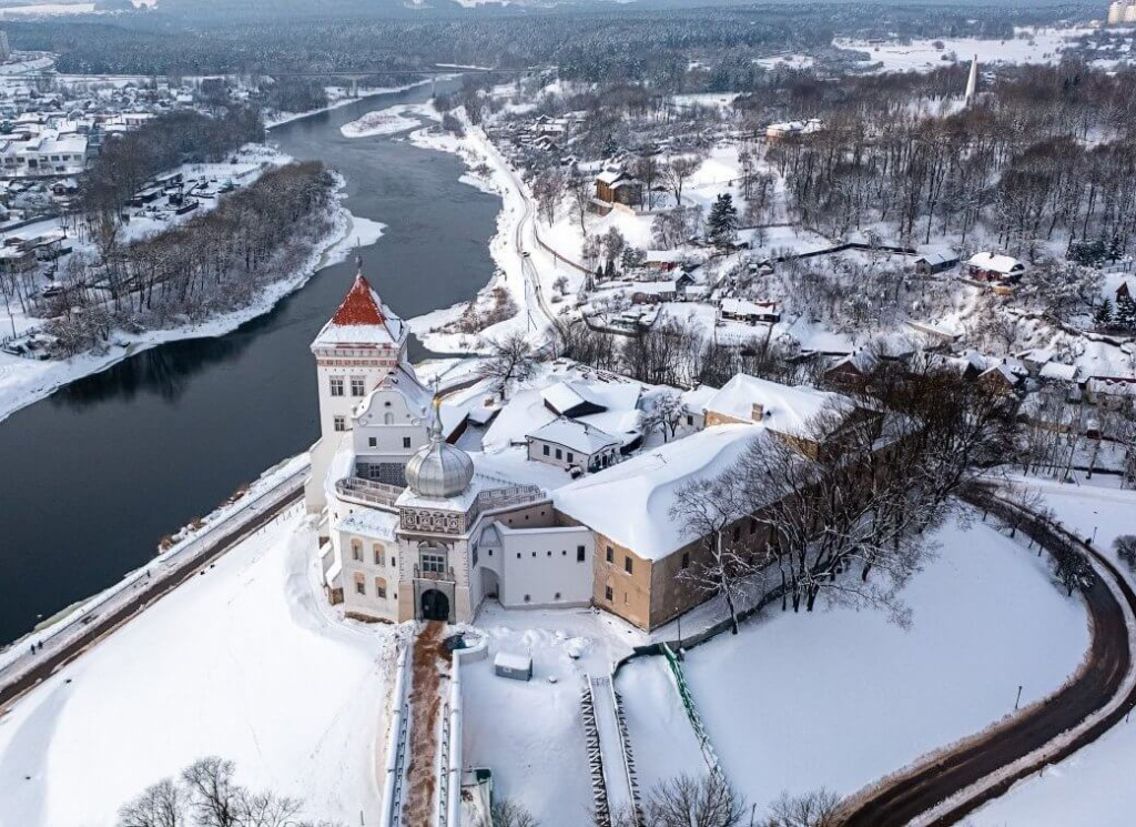 Старый замок в Гродно.jpg Старый замок в Гродно.jpg
