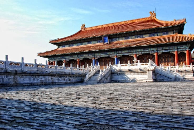 Императорский дворец.jpg