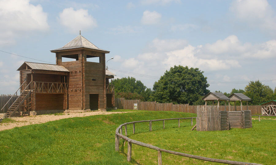 1.7.1 замковая гора.jpg