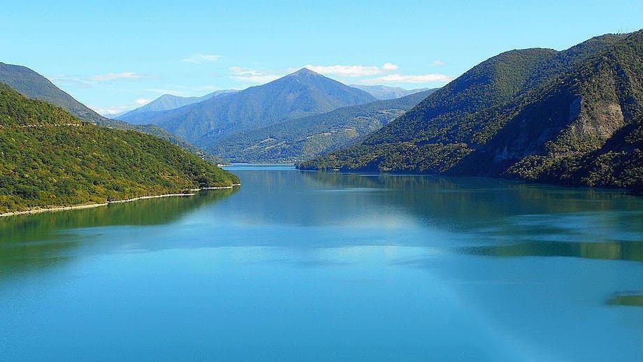 Жинвальское водохранилище.jpg Жинвальское водохранилище.jpg