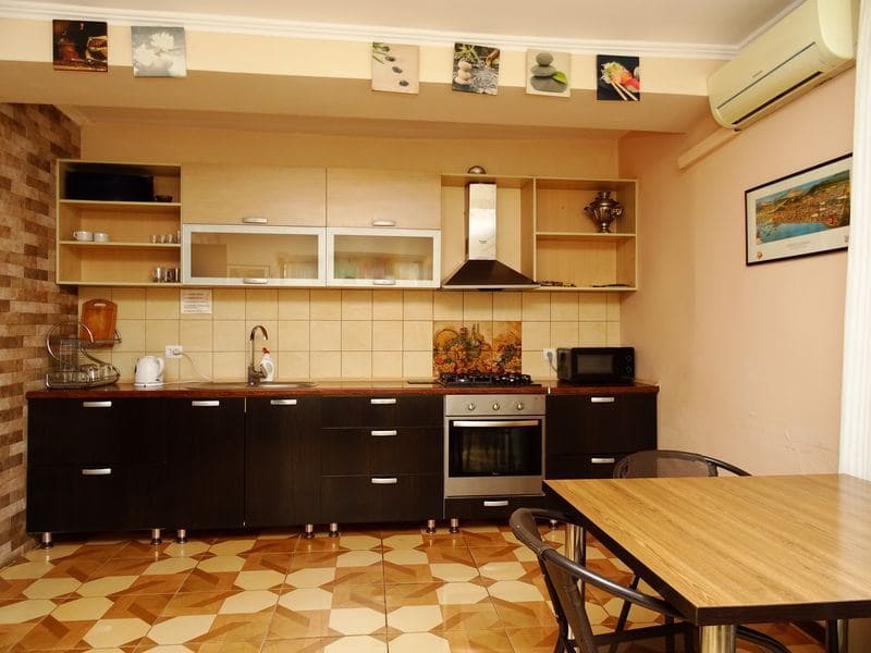 Гостевой дом Валентина в Геленджике - кухня.jpg Гостевой дом Валентина в Геленджике - кухня.jpg