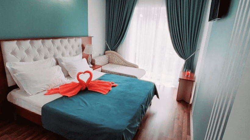 Гостевой дом Прага в Кабардике номер сбоку и сверху.png