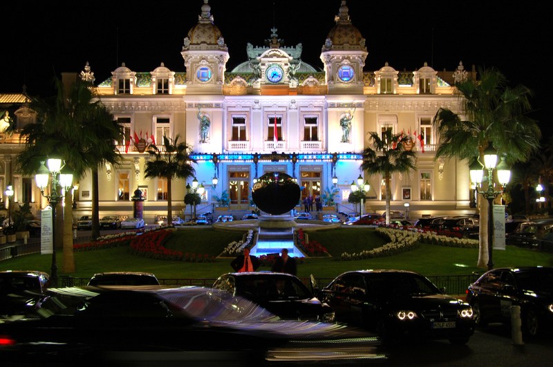 казино роял.jpg