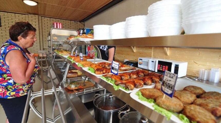 Отель Империя в Витязево, Анапа, вид на столовую.jpg